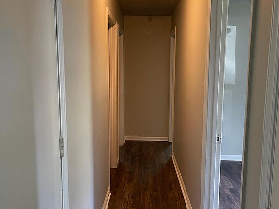 4th image of 704 Macon St