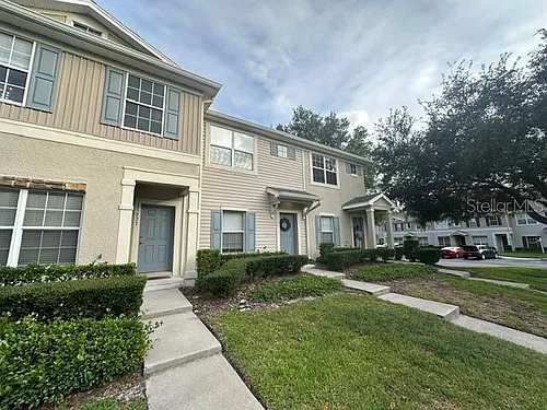 15723 Fishhawk Falls Dr Photo 1