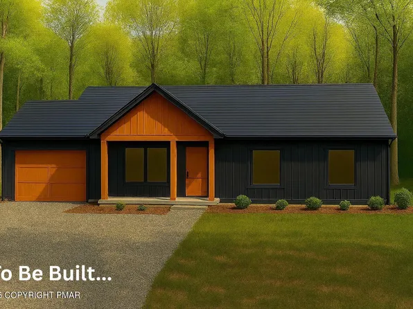 7 & 8 Sweet Briar Rd, Pocono Pines, PA 18350