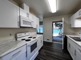 940 NW 7th Ave #8, Camas, WA 98607