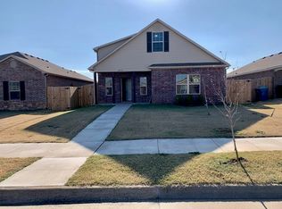 6312 Chestnut Hill Rd, Bentonville, AR 72713