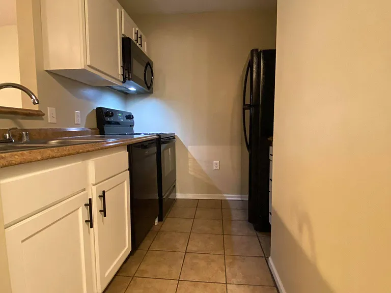 Rohan Ridge Apartments — Photo 17