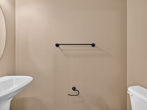 4th image of 13504 Hamlet Square Ct #1
