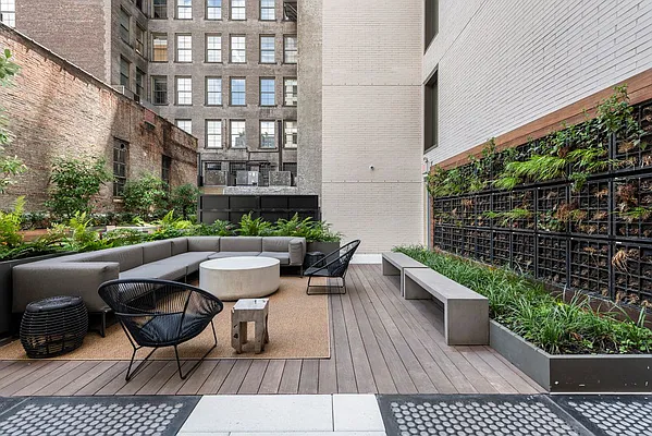 Sold by Nest Seekers International | media 20