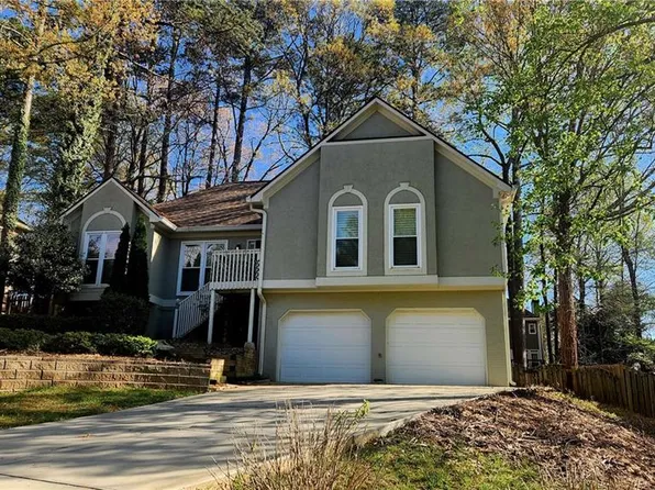 912 Feather Creek Ln, Woodstock, GA 30189