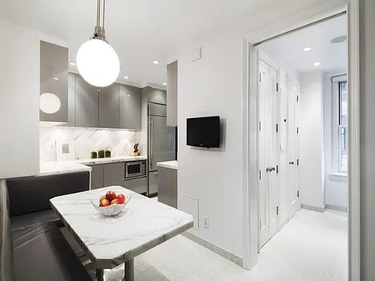 Sold by Sotheby's International Realty | media 4