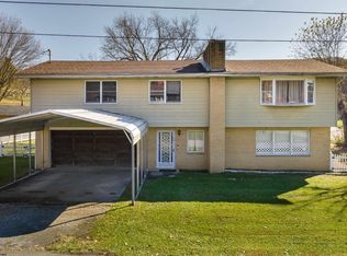 240 Hickory St, Grafton, WV 26354