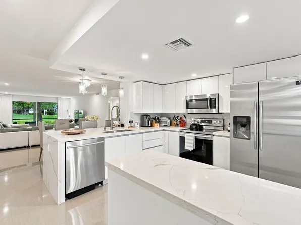 2405 Antigua Circle #L1, Coconut Creek, FL 33066