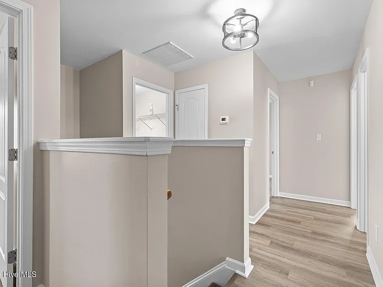 403 Zircon Ct — Photo 21