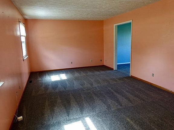 5th image of 5104 N Cornwall Dr