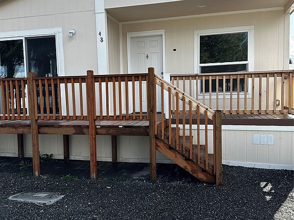 2nd image of 10302 LAKEVIEW Avenue SW #48