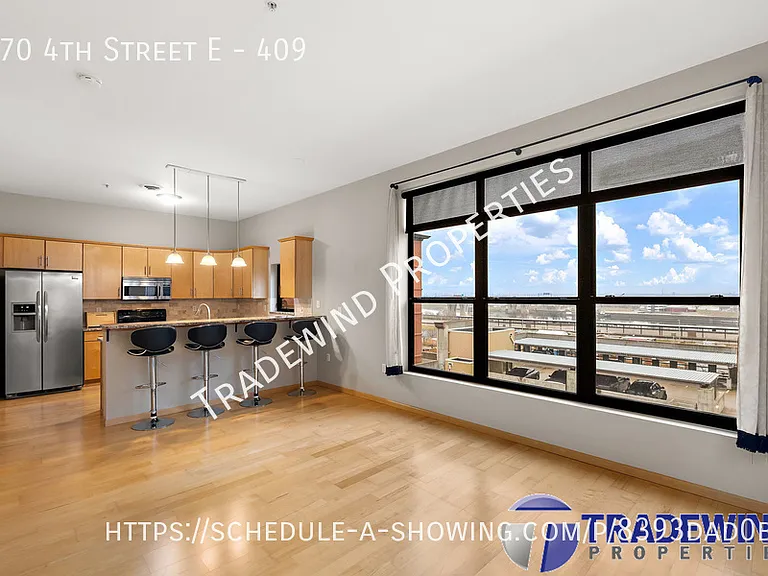 270 4th St E #409 — Photo 8