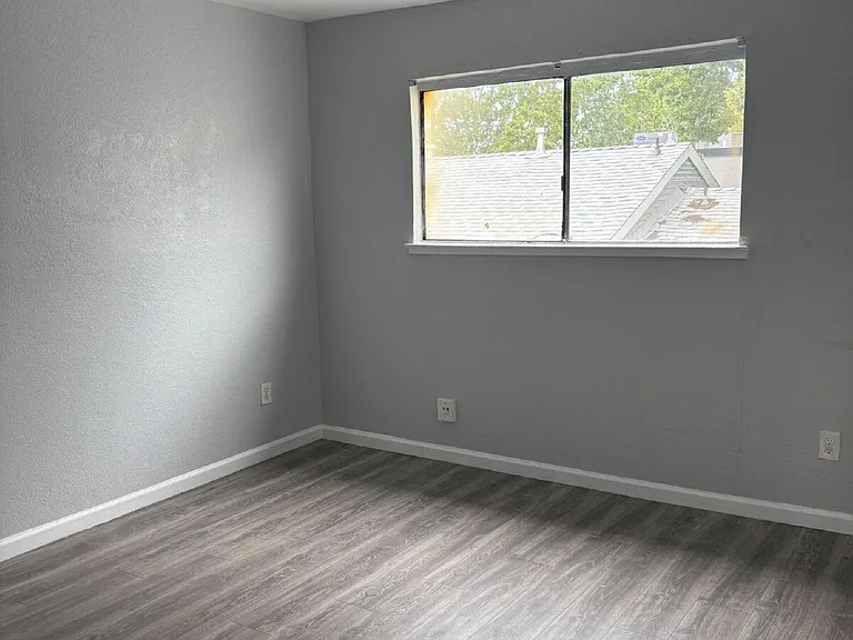 729 Dixieanne Ave #13 — Photo 5