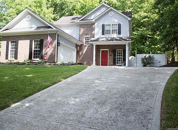 2nd image of 736 N Oakwood Dr #11