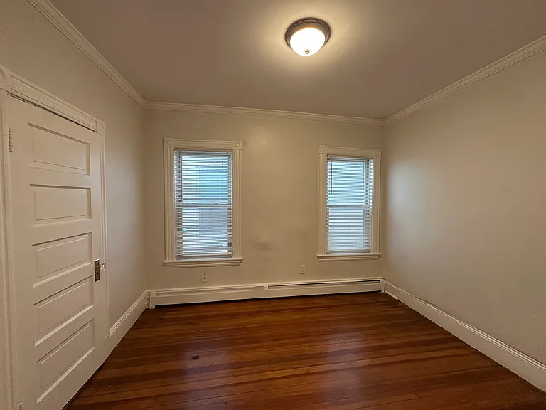 765 Broadway #6 — Photo 8