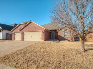 2817 Kathleens Xing, Yukon, OK 73099