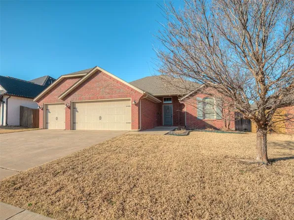 2817 Kathleens Xing, Yukon, OK 73099