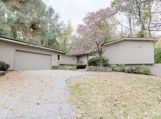 15 Meadowbrook Rd, Worcester, MA 01609