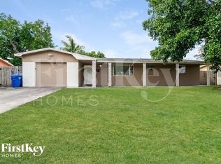 6711 SW 12th St, Hollywood, FL 33023