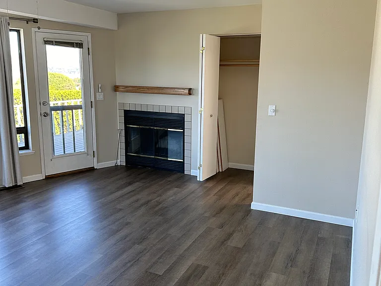 331 23rd St NE — Photo 36