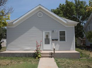 211 W 4th St, Mc Cook, NE 69001