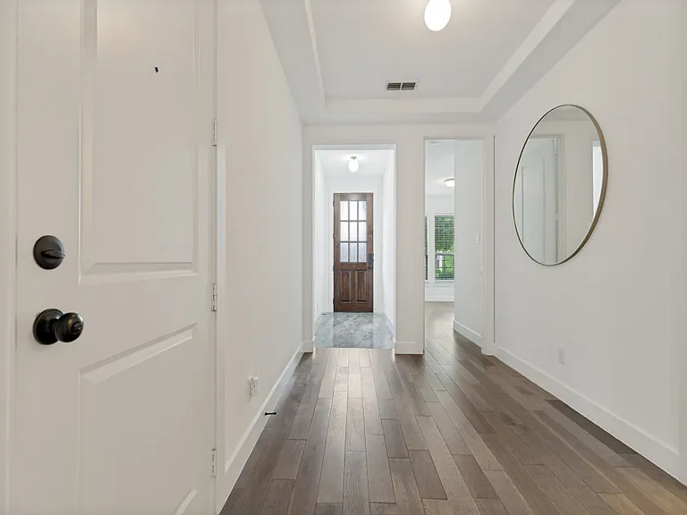 5808 Liberty Hill Dr — Photo 3