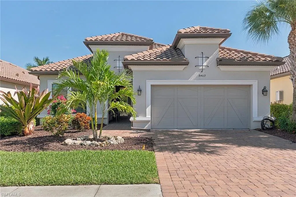 3 bed, 3.0 bath, 2275 sqft, $18,000 — Photo 2