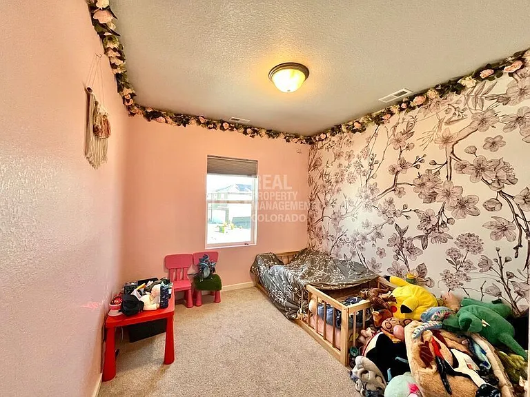 9056 Wolf Valley Dr — Photo 15