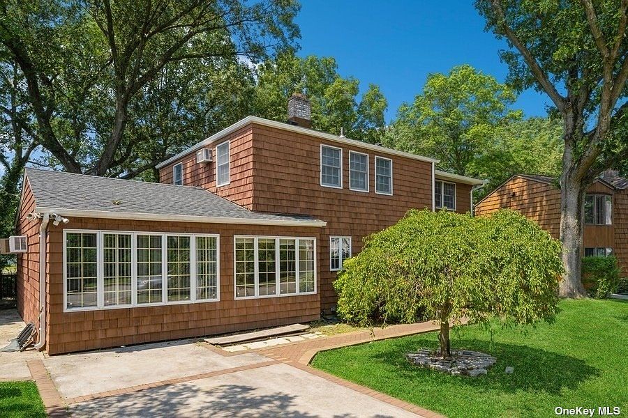 137 Hillturn Lane, Roslyn Heights, NY 11577 MLS 3496956 Zillow