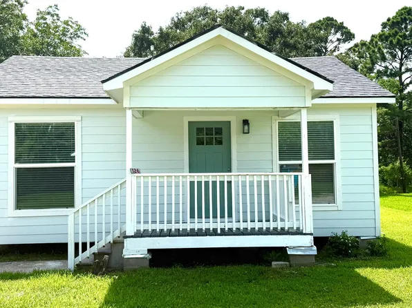 104 Gum Gully Rd, Crosby, TX 77532