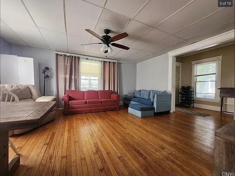 718 Clarendon St #2 — Photo 3