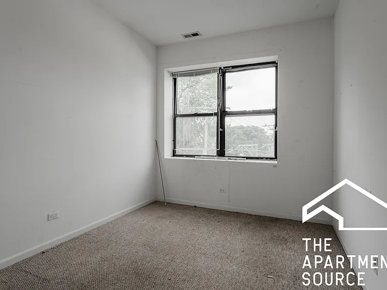 1212 W Foster Ave #1B — Photo 8
