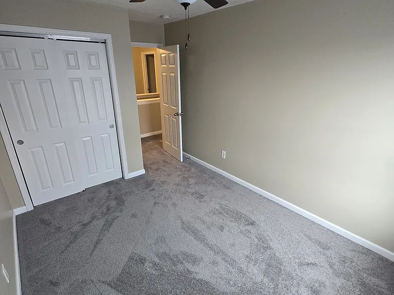 Bedroom 3 with sliding closet