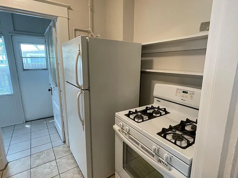 816 2nd St N #2 — Photo 9