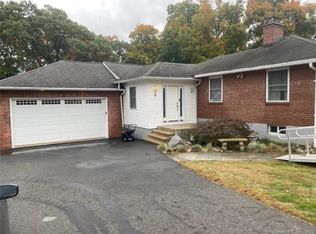 9 Orchard Rd, Farmington, CT 06032