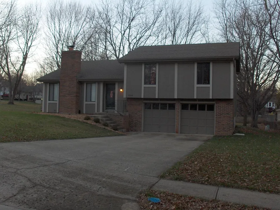 15306 W 91st Pl