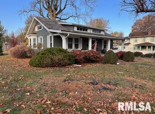 1 Jones Pl, Jacksonville, IL 62650