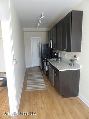 3rd image of 1204 W Granville Ave #6257565