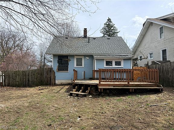 4th image of 1282 Sawyer Ave