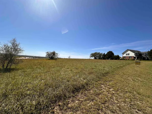 Mashie Dr, Mc Cook, NE 69001