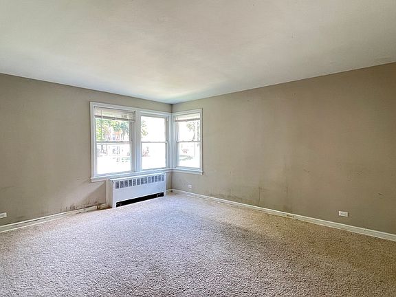 4th image of 2303 W Morse Ave #1W