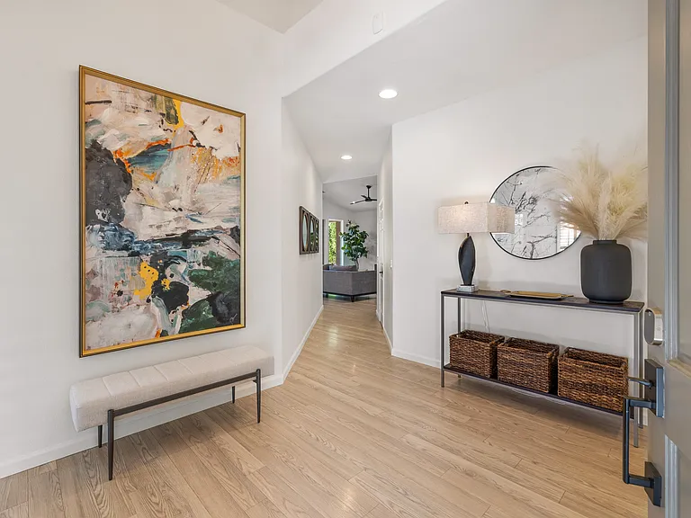 44226 Kings Canyon Ln — Photo 2