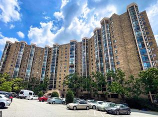 5904 Mount Eagle Dr APT 803, Alexandria, VA 22303