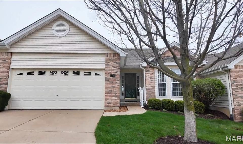 1st image of 12 N Trumbull Cir #31B