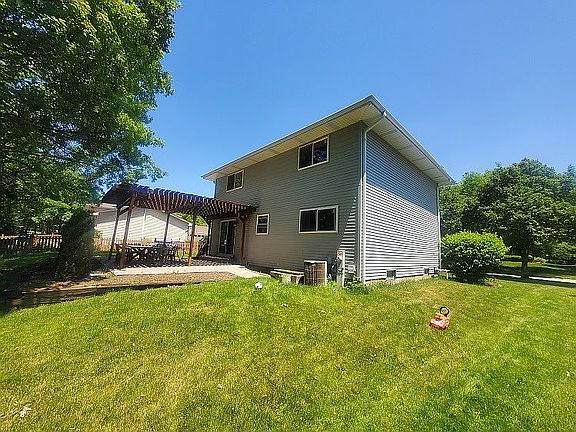 5th image of 4476 Saint Tropez Dr
