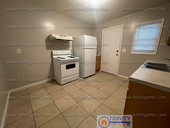 4th image of 1101 Hampton Ave #A