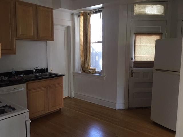 1st image of 5235 N Winchester Ave #3
