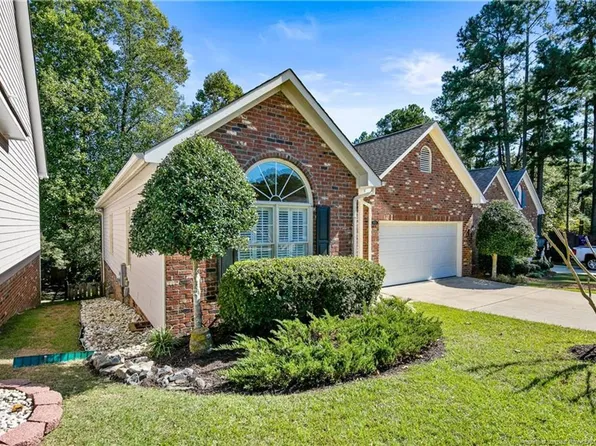1535 Dixon Dr, Fayetteville, NC 28305
