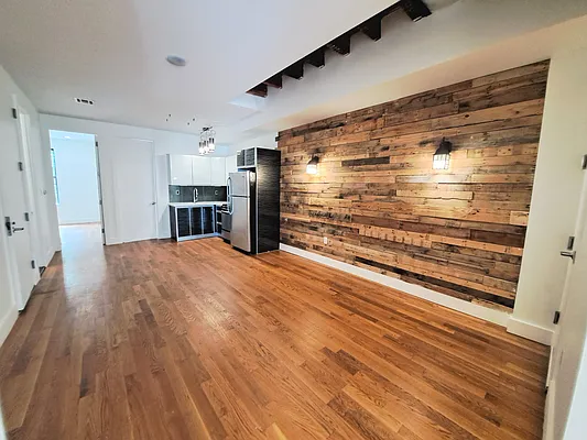 Rented by Friedman Mayer, LREB | media 15