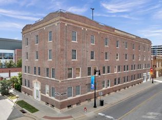 201 S Saint Francis Ave APT 304, Wichita, KS 67202